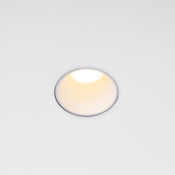 Micro Crater Trimless